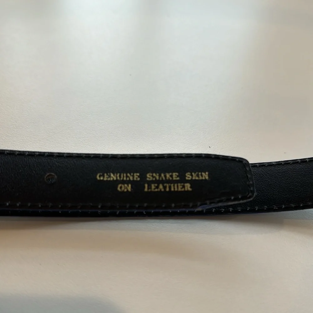 Women’s Snake Skin and leather belt. Navy. 49 inches. EUC.